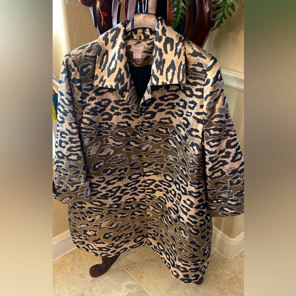 Chicos- Animal Print Satin Style Cuffed Jacket - Chicos Size 2 Petite